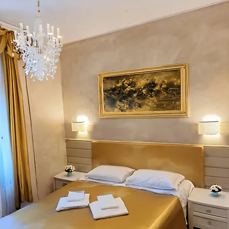 Aurelia Hotel 2*