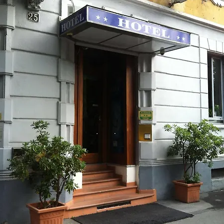 Aurelia Hotel