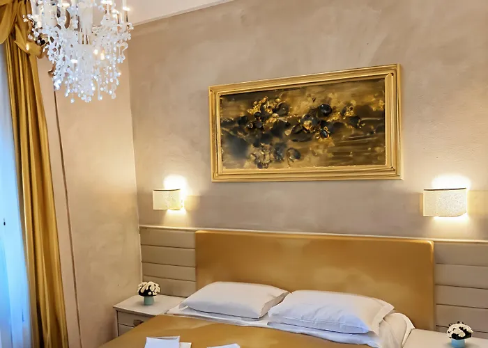 Aurelia Hotel 2*